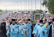 Photo of В Казани тысячи людей вышли на крестный ход