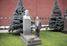 Photo of Внучку Сталина пытаются лишить квартиры стоимостью 150 млн рублей